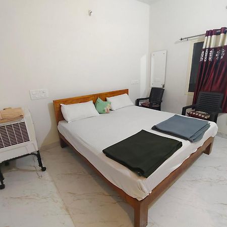 Backpiper Stay Hampi Exterior photo