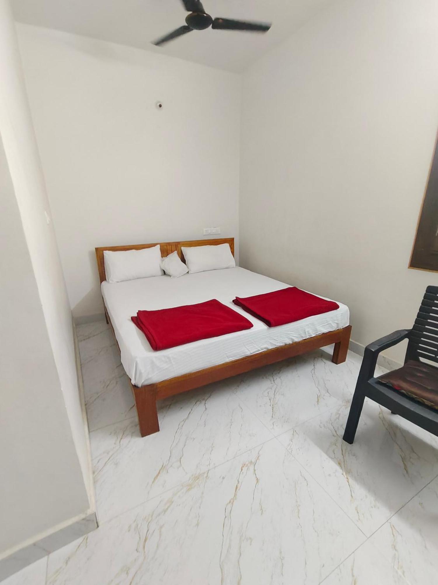 Backpiper Stay Hampi Exterior photo