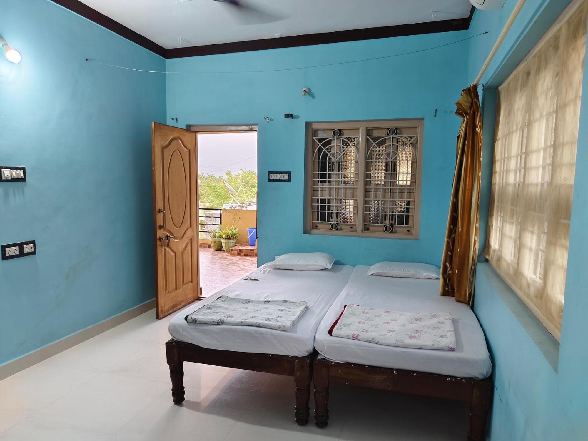 Backpiper Stay Hampi Exterior photo