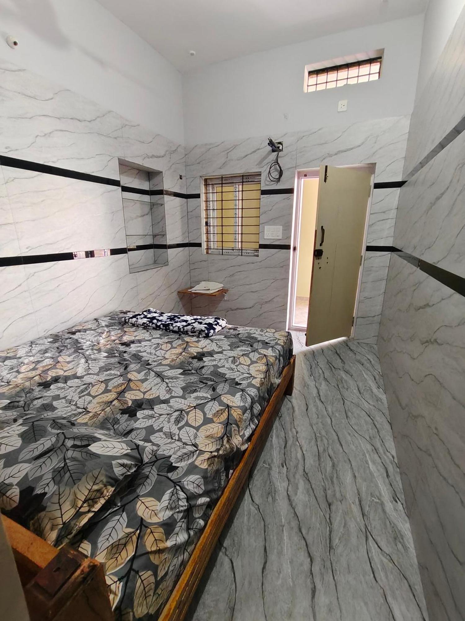Backpiper Stay Hampi Exterior photo